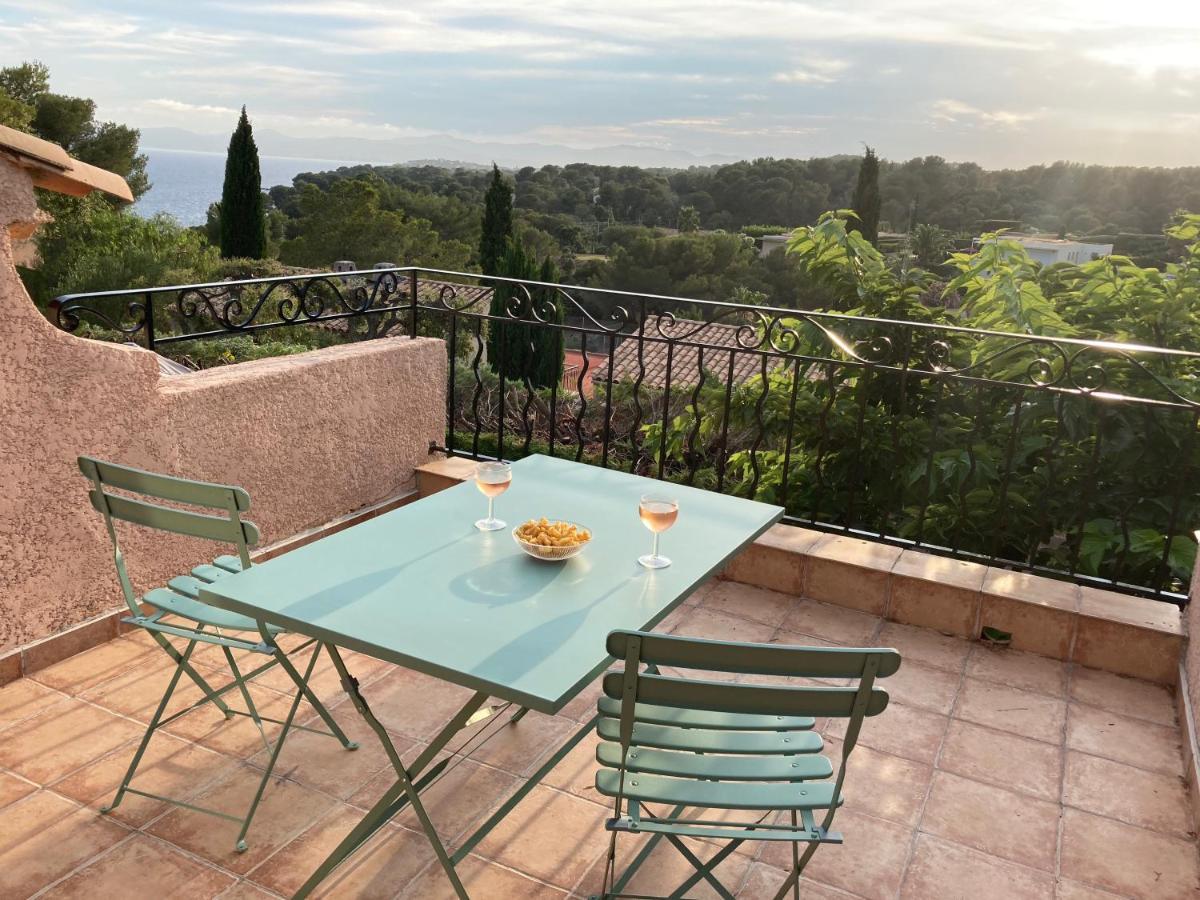 10 A 12 Pers Famille Amateurs Randonnee Boulouris Panorama Saint Raphael Tennis Piscine Partage Exterior photo