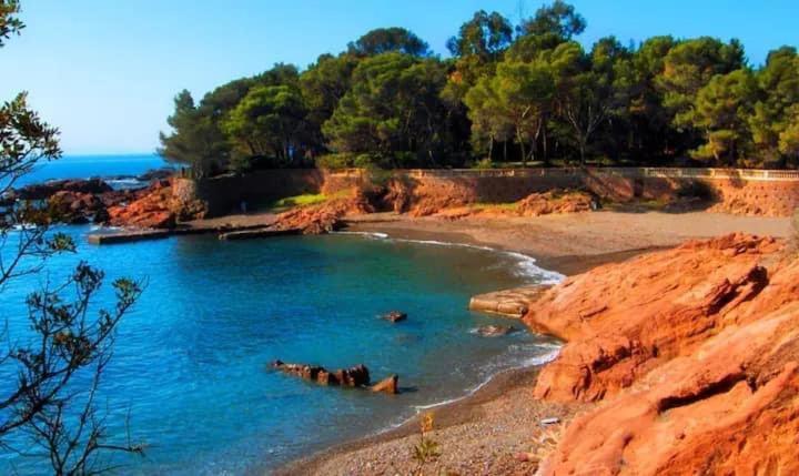 10 A 12 Pers Famille Amateurs Randonnee Boulouris Panorama Saint Raphael Tennis Piscine Partage Exterior photo